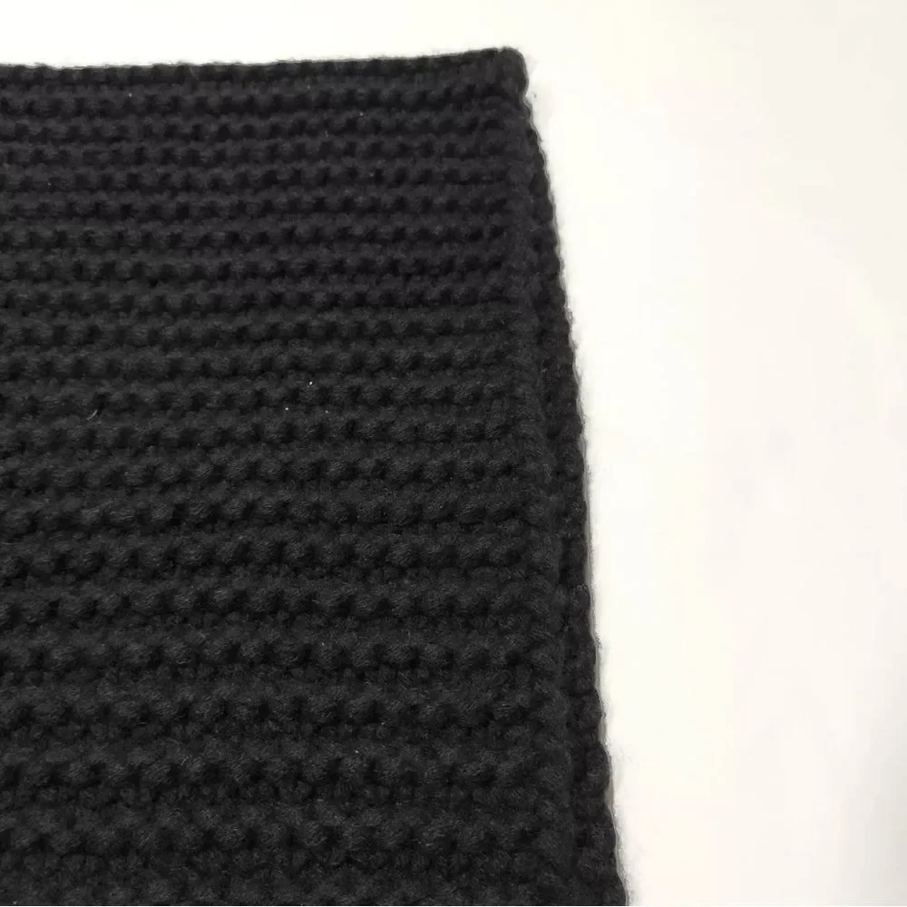 Louis Vuitton Black White Chunky Knit Cashmere Scarf Stole Muffler Shawl Pin